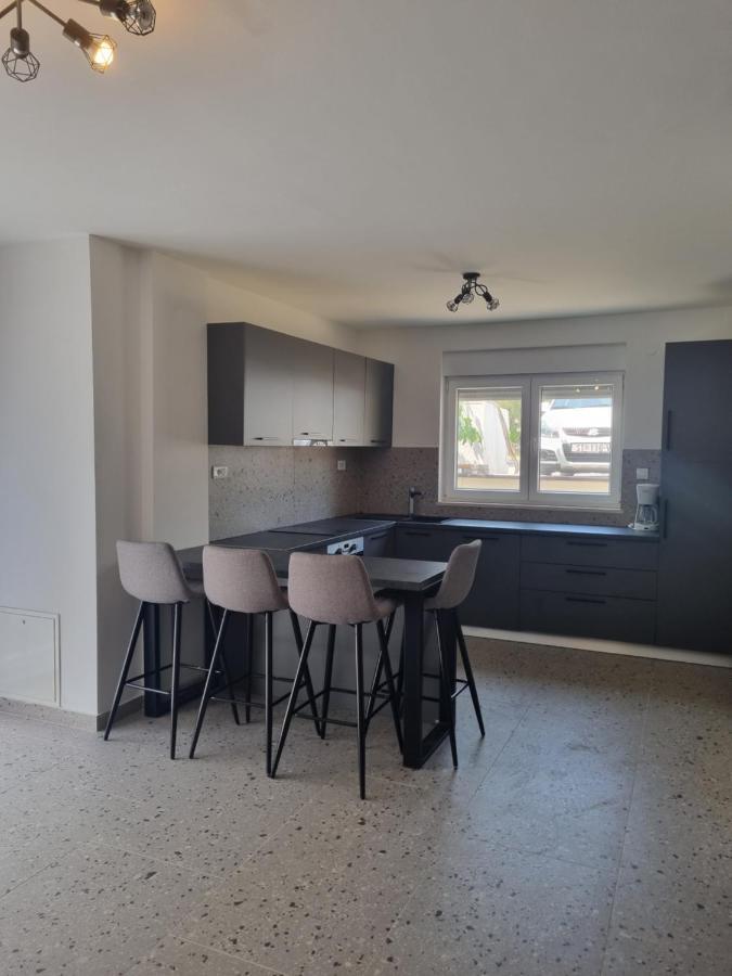 Apartments Ivanov Задар Екстериор снимка