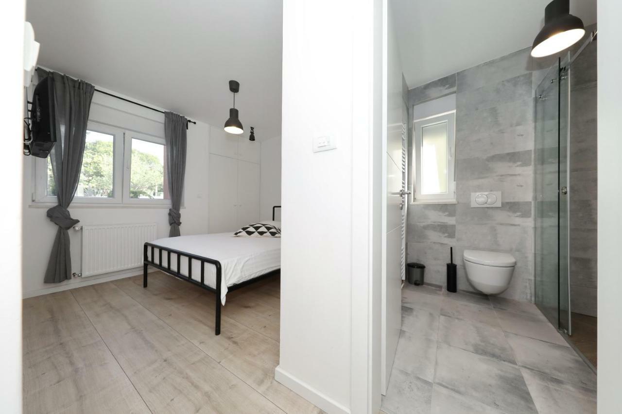 Apartments Ivanov Задар Екстериор снимка