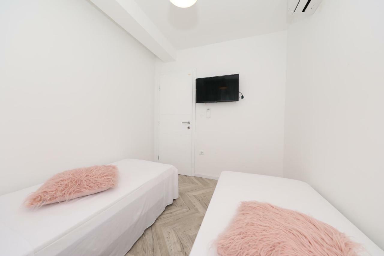 Apartments Ivanov Задар Екстериор снимка